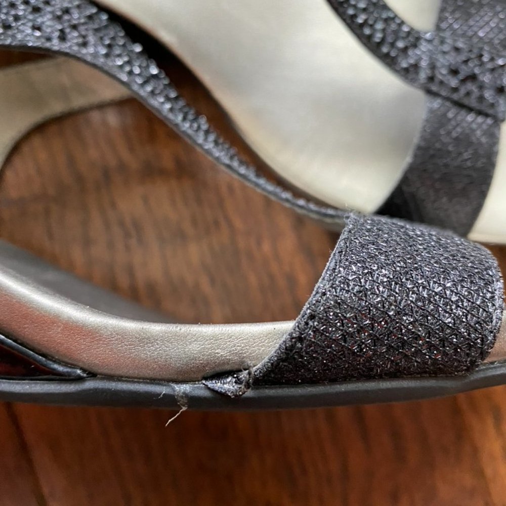 Bandolino black and silver sandals - Picture 7 of 9